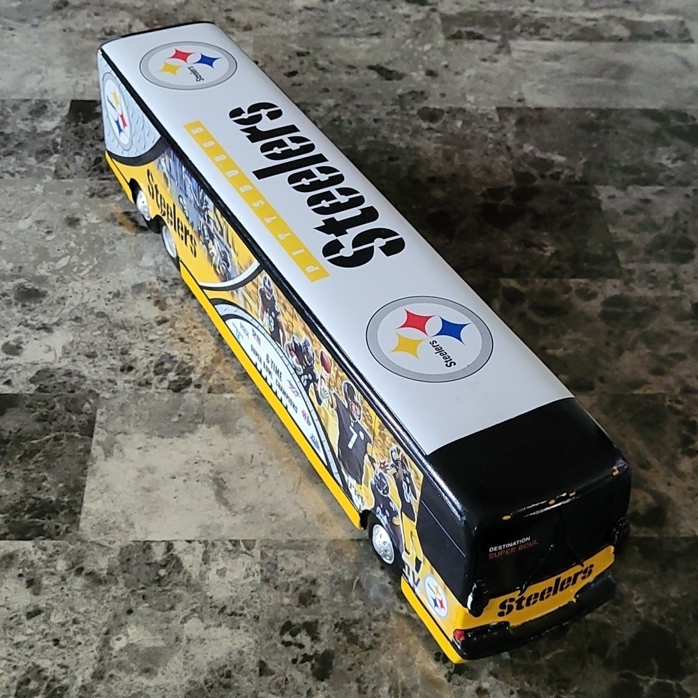Limited Edition # 0390 Pittsburgh Steelers On The Road To Victory Bus